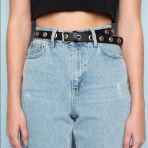 NEW BRANDY MELVILLE BELT